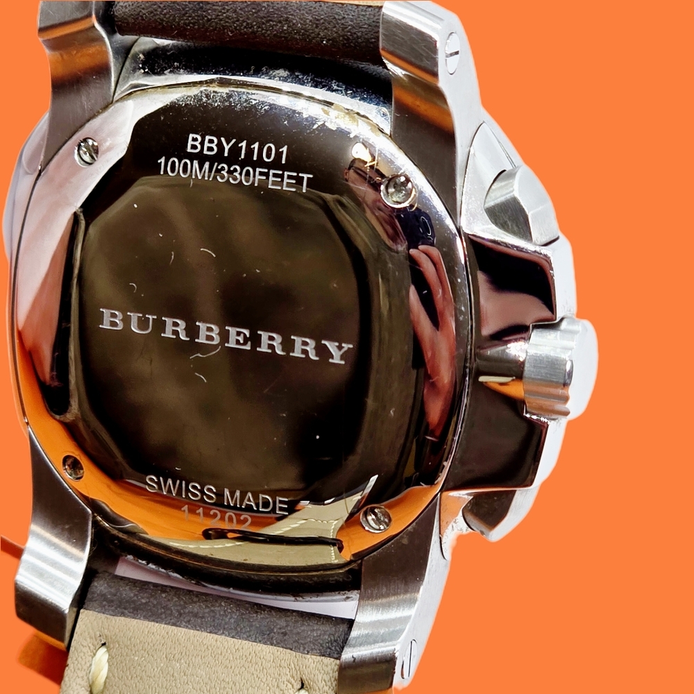 〽️ Burberry 〽️ Classic BBY1101 Chronograph Watch - Picture 11 of 11